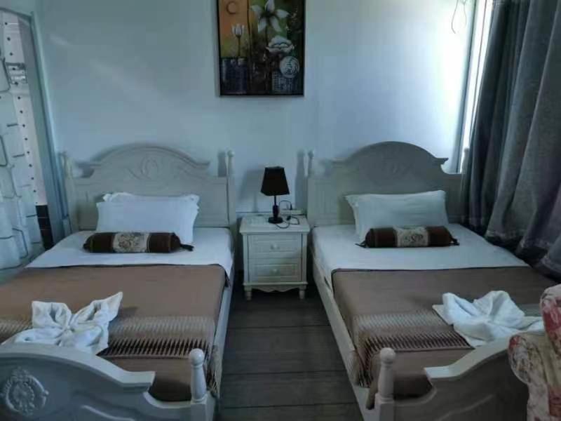 Crystal Beach Hotel Port Vila Exterior photo
